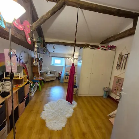 4 Bedroom House Semussac